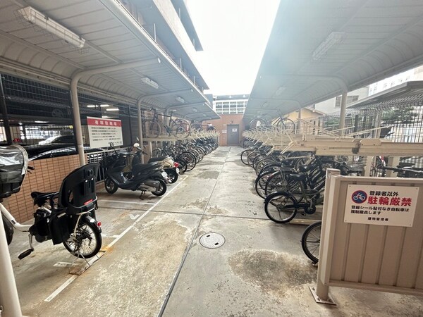 駐輪場