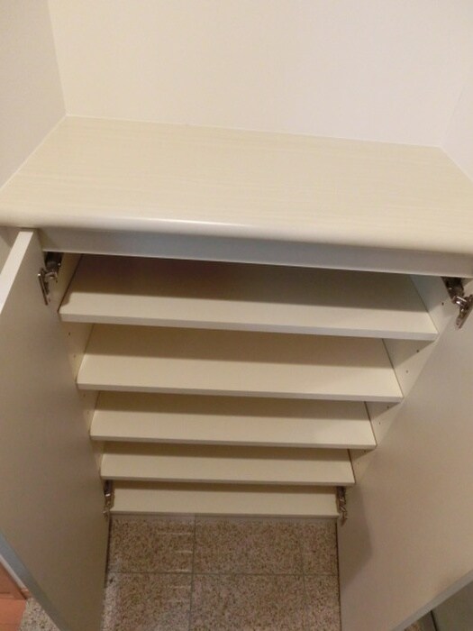 物件内観写真15　(靴箱)