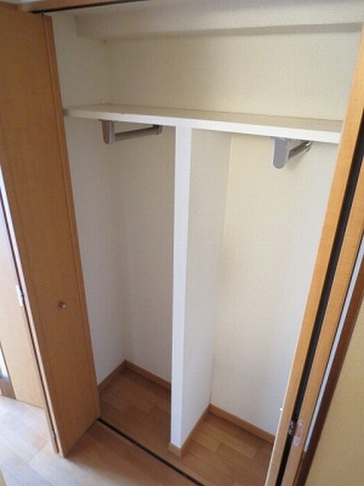 物件内観写真10　(収納)
