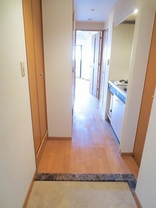 物件内観写真13　(廊下)