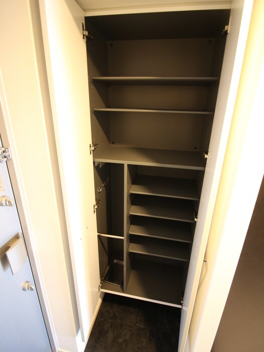 物件内観写真17　(靴箱)