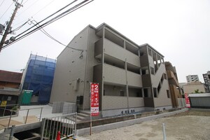 サンプレミアム江坂外観写真