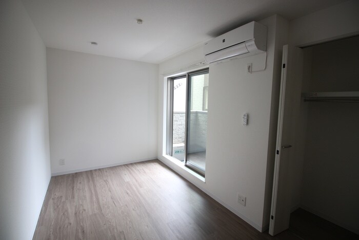 物件内観写真9　(居室)