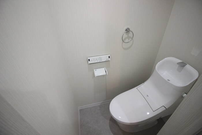 物件内観写真14　(トイレ)