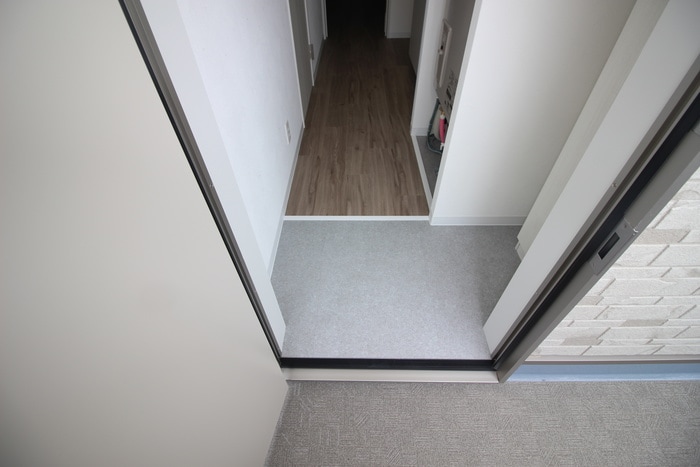 物件内観写真18　(玄関)