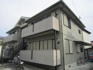フォ－シ－ズン外観写真