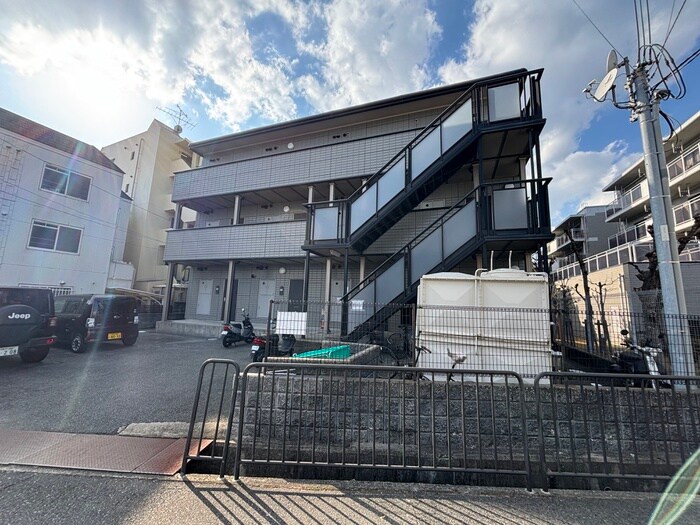 物件外観写真3　(外観写真)