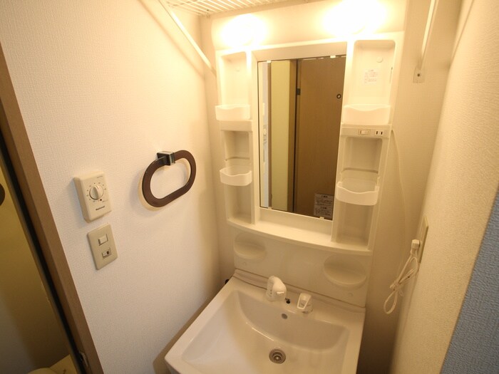 物件内観写真10　(洗面)