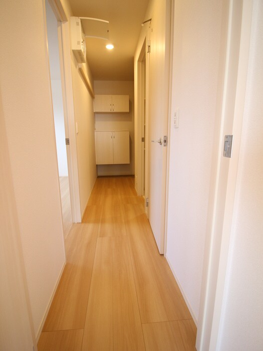 物件内観写真19　(廊下)