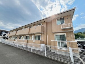 ルミエ－ルⅠ外観写真
