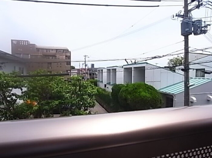 物件内観写真18　(室内からの展望)