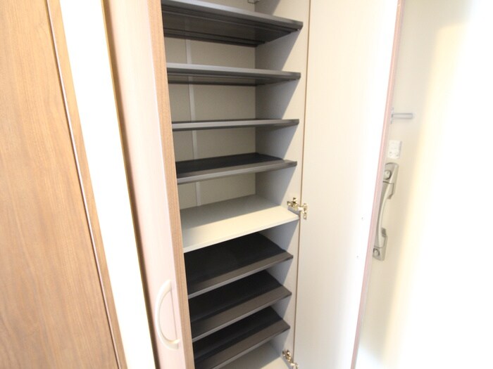 物件内観写真17　(靴箱)