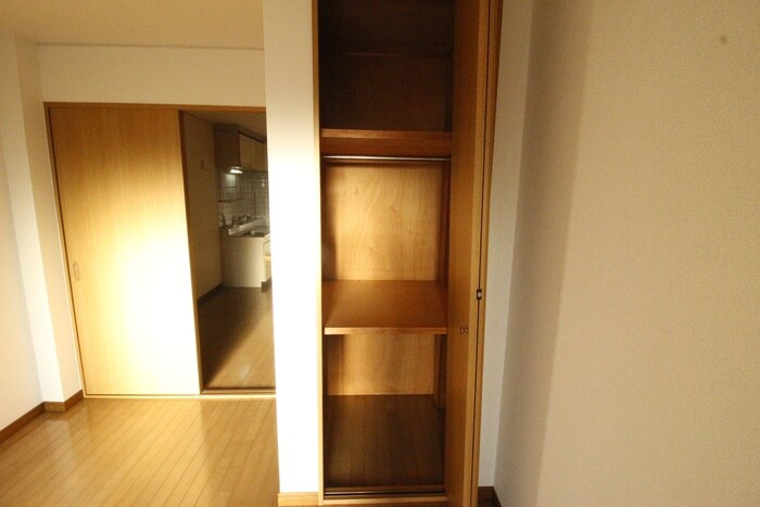 物件内観写真11　(収納)