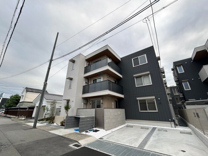 物件外観写真1　(外観写真)