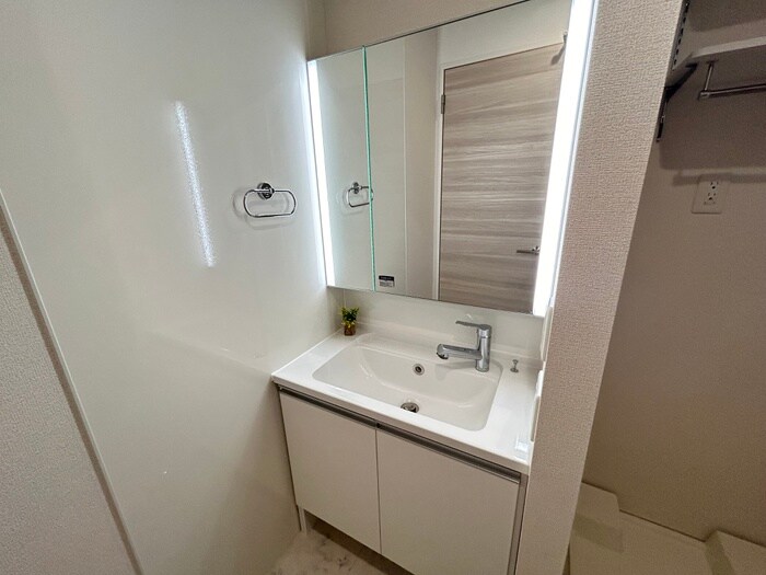 物件内観写真10　(洗面)