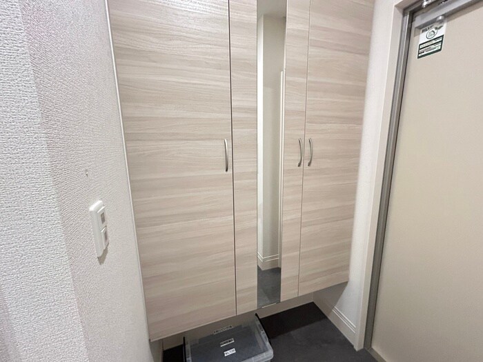 物件内観写真11　(靴箱)