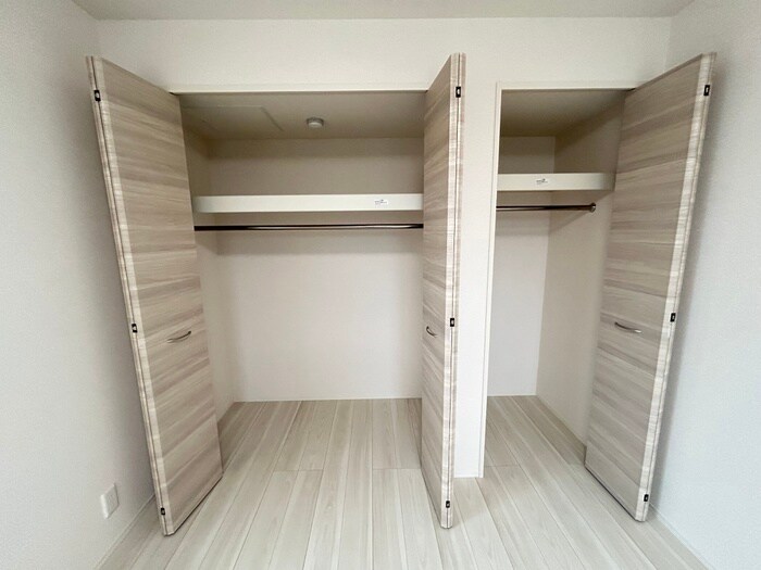 物件内観写真12　(収納)