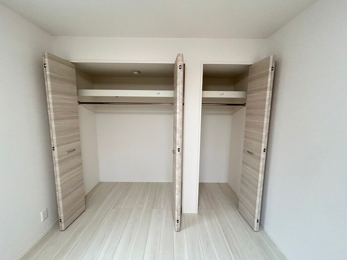 物件内観写真13　(収納)