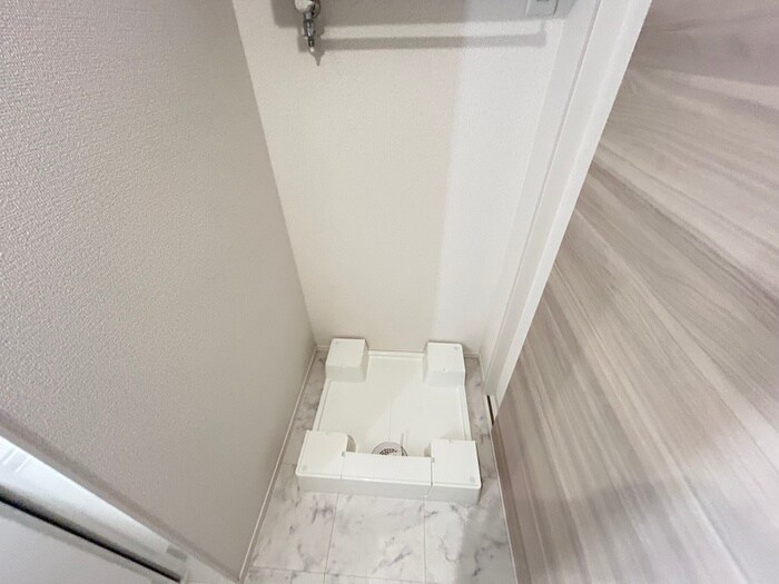 物件内観写真13　(洗濯機置場)