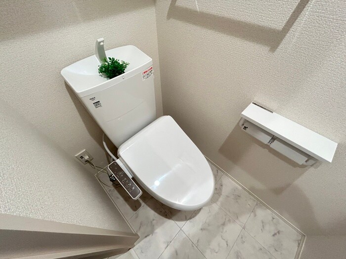 物件内観写真15　(トイレ)