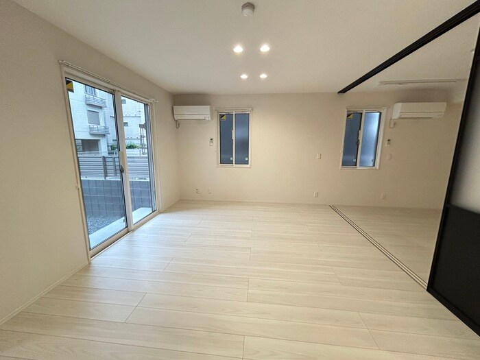 物件内観写真15　(居室)