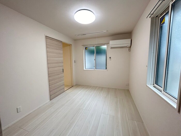 物件内観写真18　(居室)