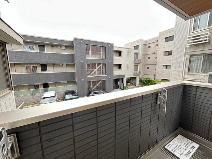 物件内観写真18　(室内からの展望)