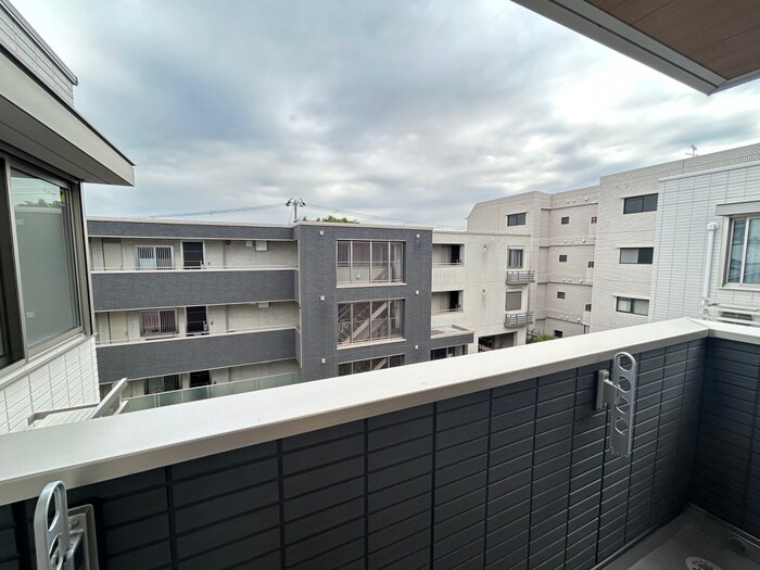 物件内観写真19　(室内からの展望)