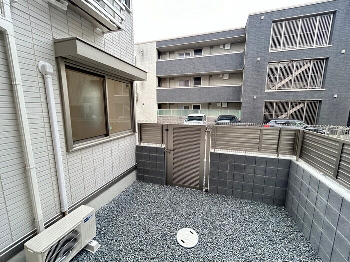 物件内観写真20　(室内からの展望)