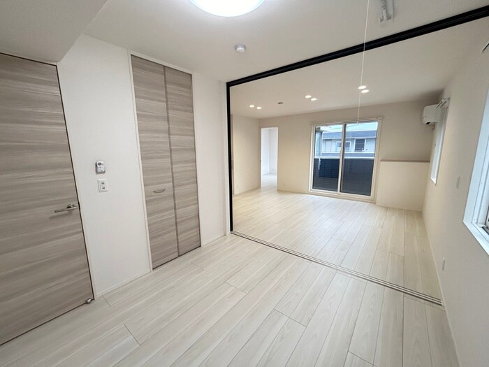 物件内観写真21　(居室)