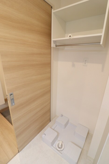 物件内観写真14　(洗濯機置場)