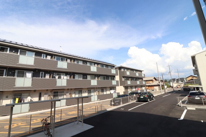 物件内観写真21　(室内からの展望)