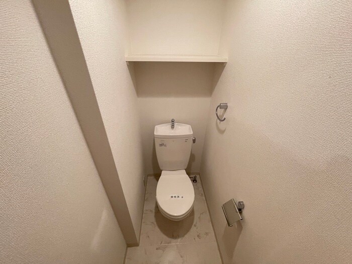 物件内観写真13　(トイレ)