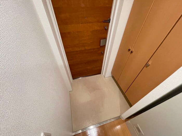 物件内観写真17　(玄関)