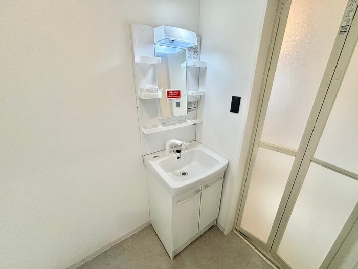 物件内観写真12　(洗面)