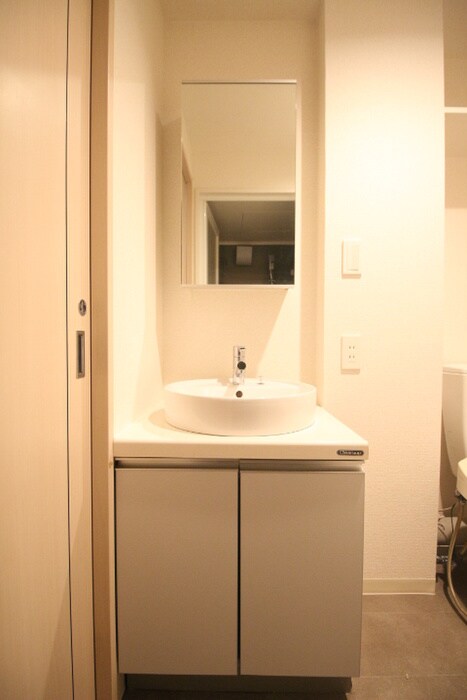 物件内観写真12　(洗面)