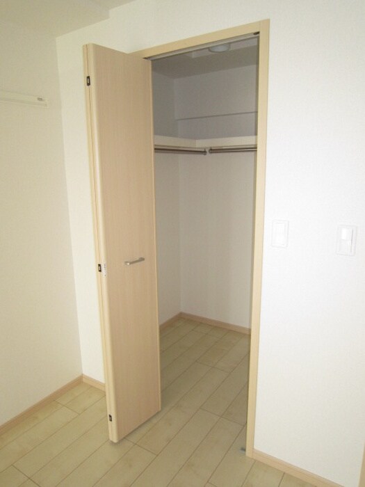 物件内観写真10　(収納)