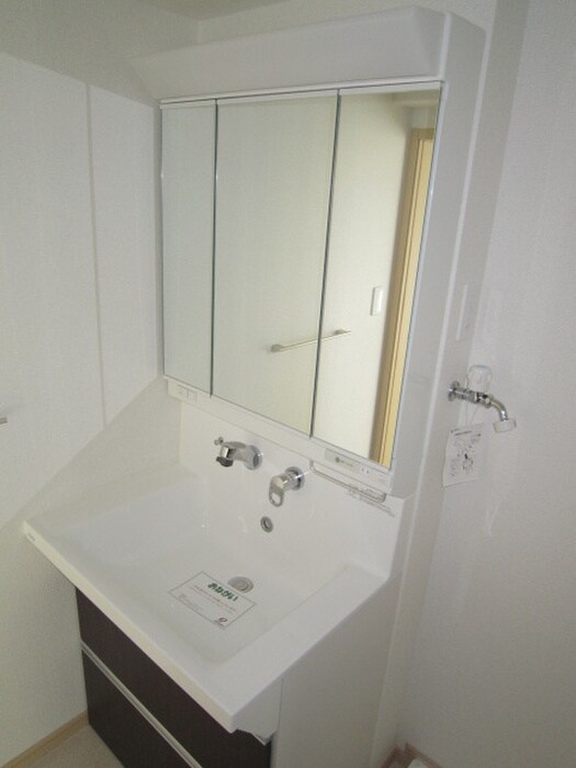物件内観写真11　(洗面)