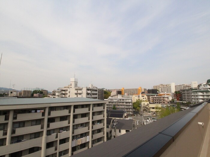 物件内観写真16　(室内からの展望)