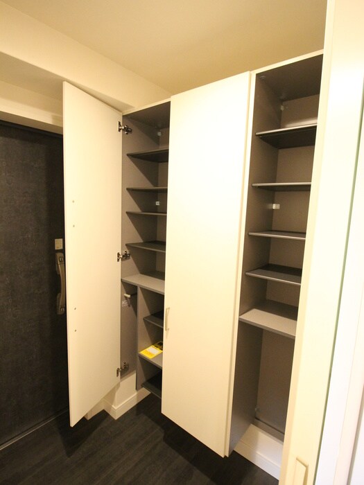 物件内観写真18　(靴箱)