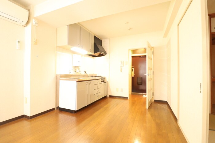 物件内観写真8　(居室)