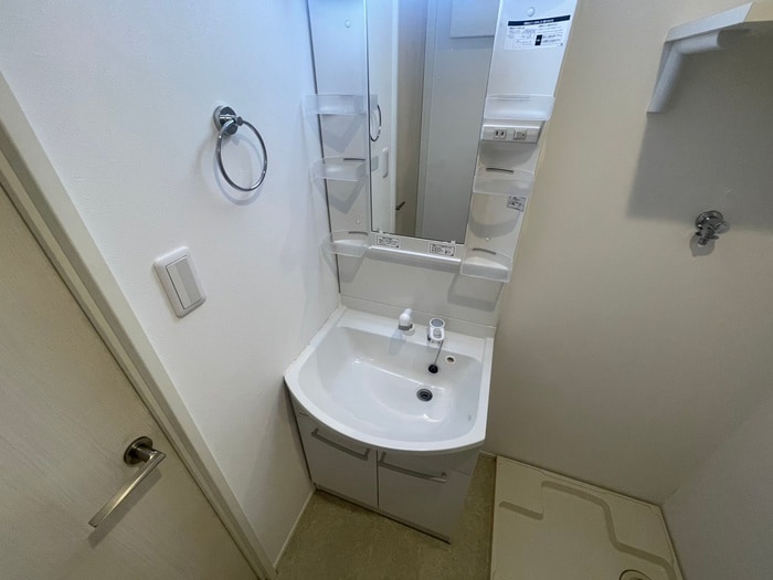 物件内観写真7　(洗面)