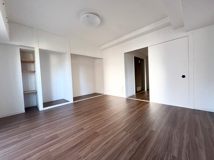 物件内観写真9　(居室)