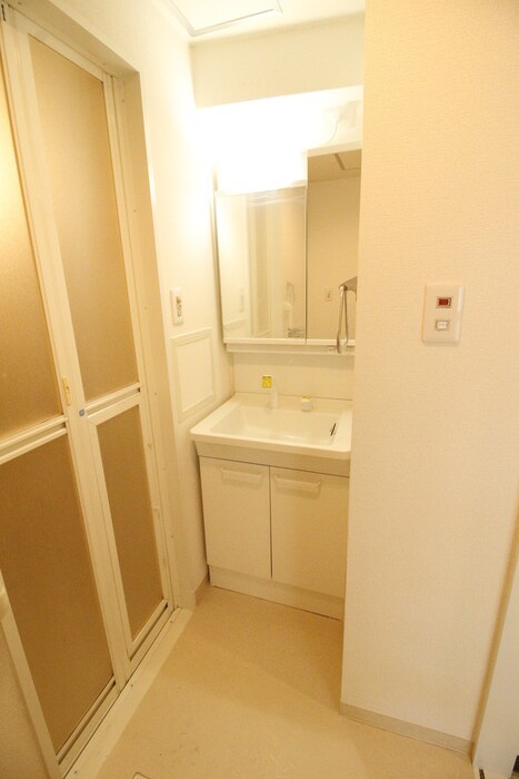物件内観写真11　(洗面)