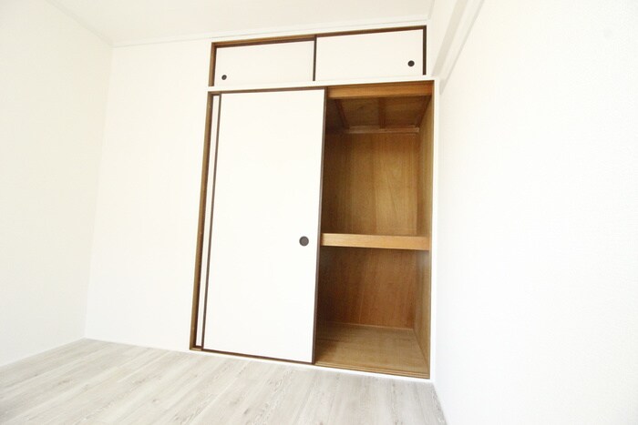 物件内観写真13　(収納)