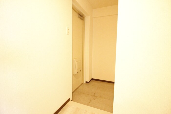 物件内観写真15　(玄関)