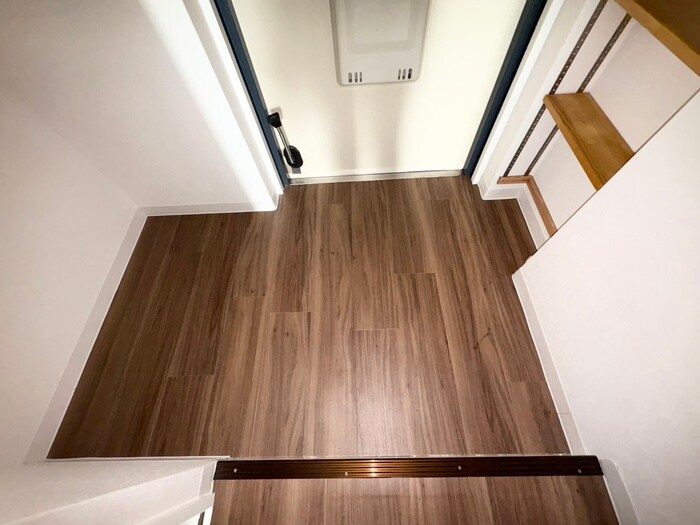 物件内観写真20　(玄関)