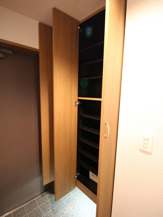 物件内観写真16　(靴箱)