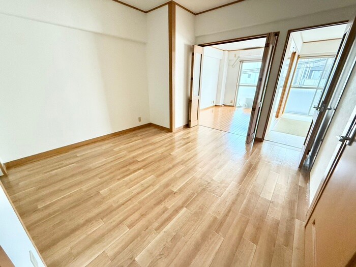 物件内観写真12　(居室)