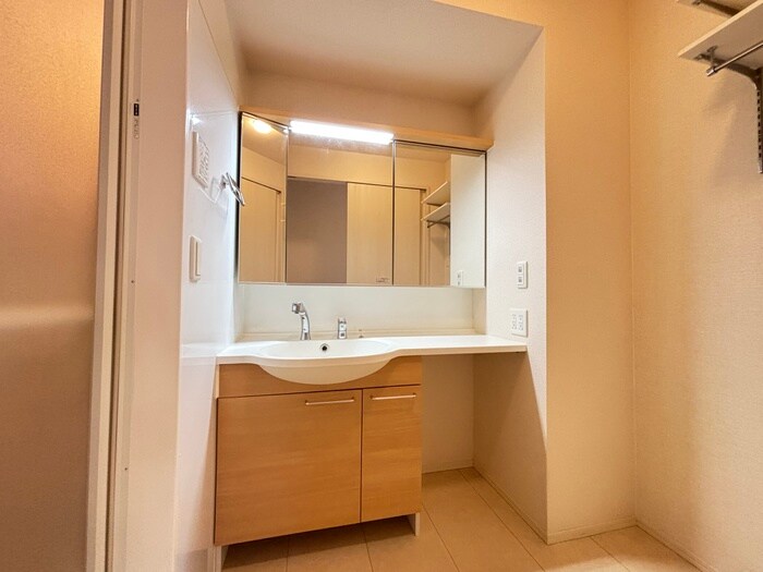 物件内観写真12　(洗面)